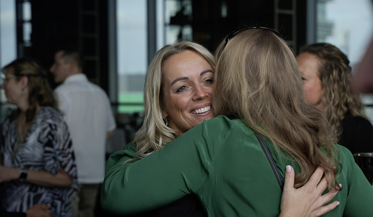 ADENTICSRooftop-Party