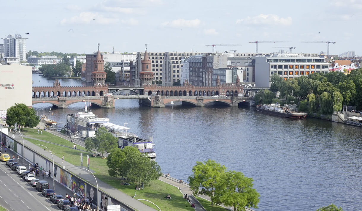 ADENTICSRooftop-Party