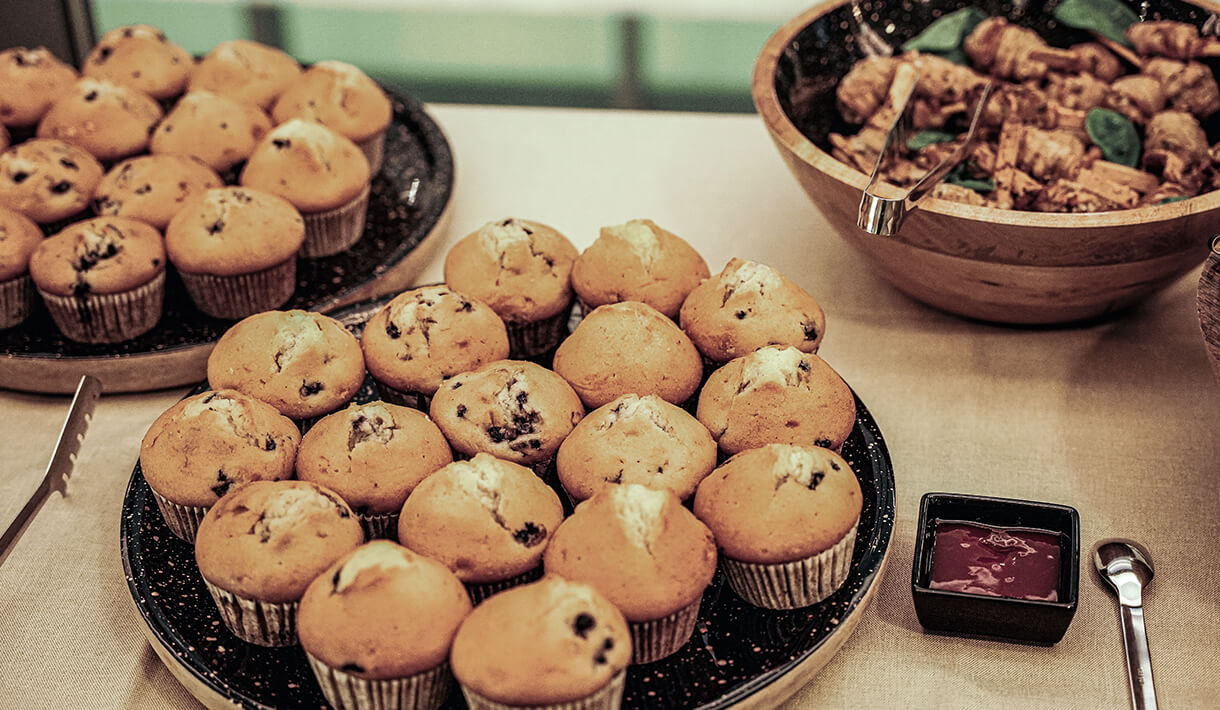 ADENTICS Fortbildung Aligner & Prothetik, Fingerfood & Champagner