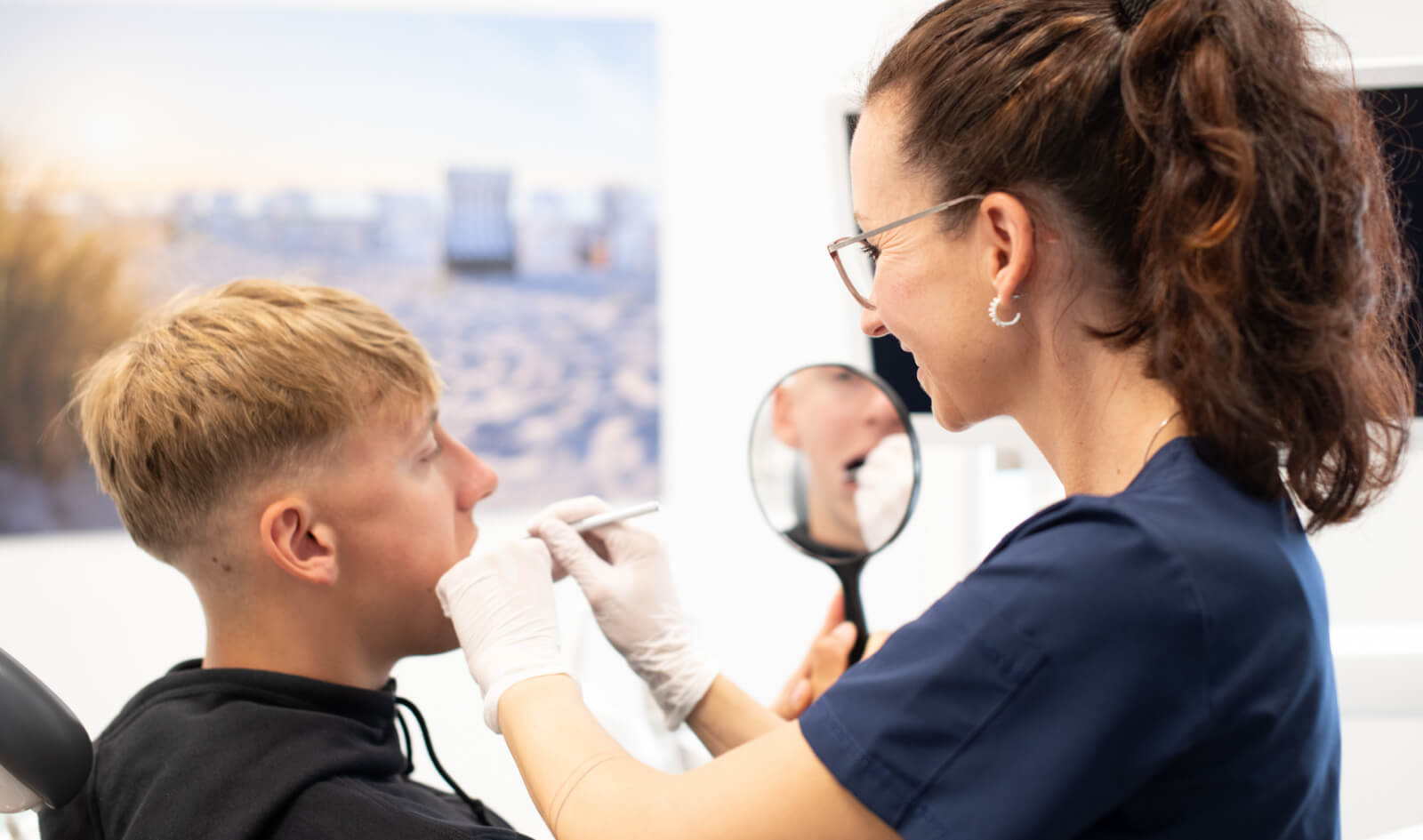 Einfühlsame Behandlung bei ADENTICS in Karow