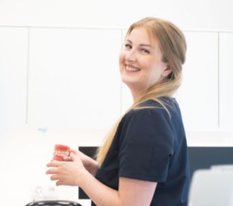 Mit freude bei der Arbeit - Jobs bei ADENTICS