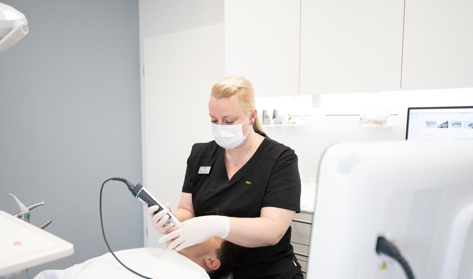 Digitale Kieferorthopädie - Intraoral Scan bei ADENTICS in Karow