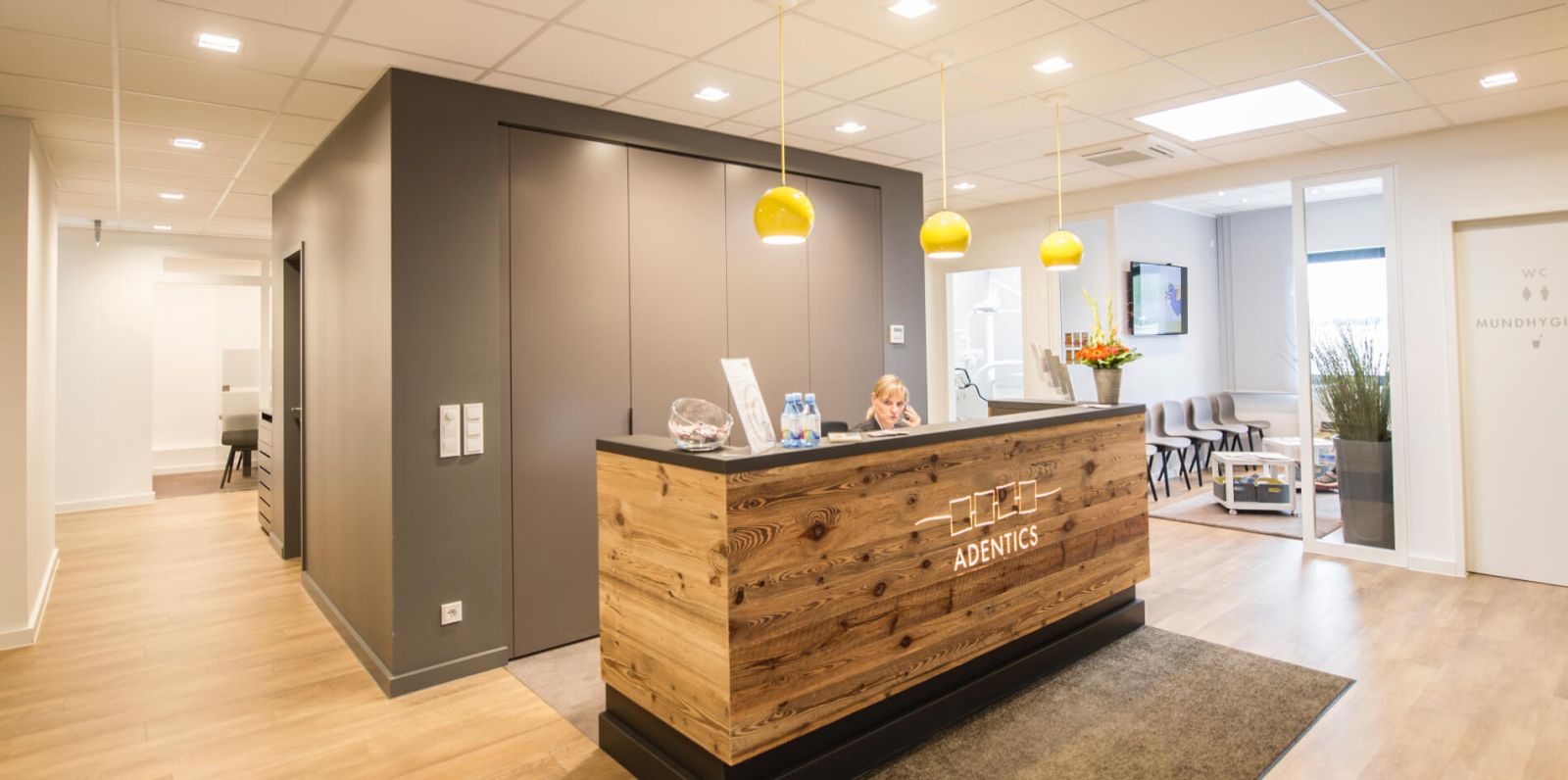 Empfangsbereich bei ADENTICS in Schulzendorf