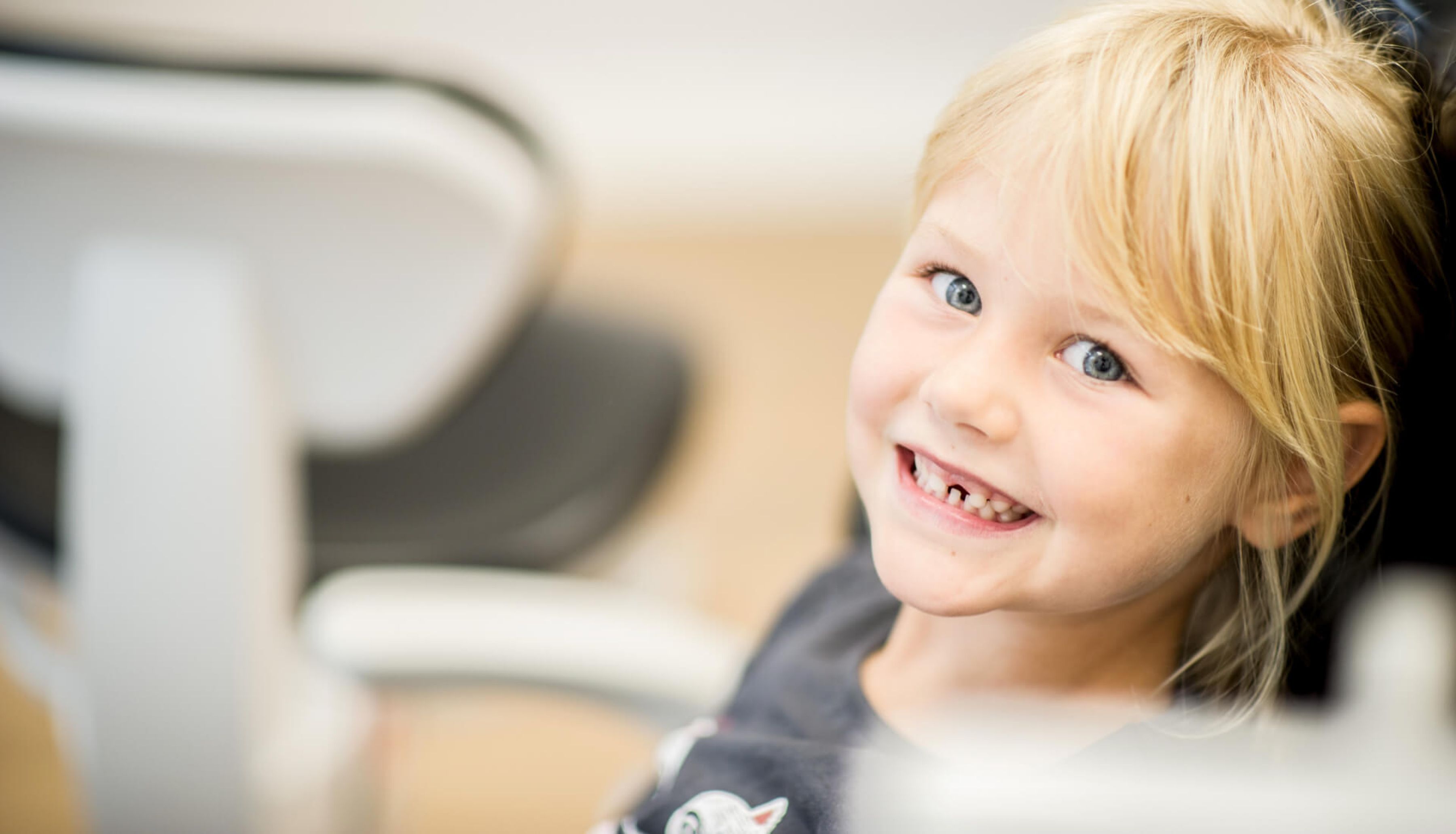 BEI ADENTICS | Zahnspange für Kinder in Berlin